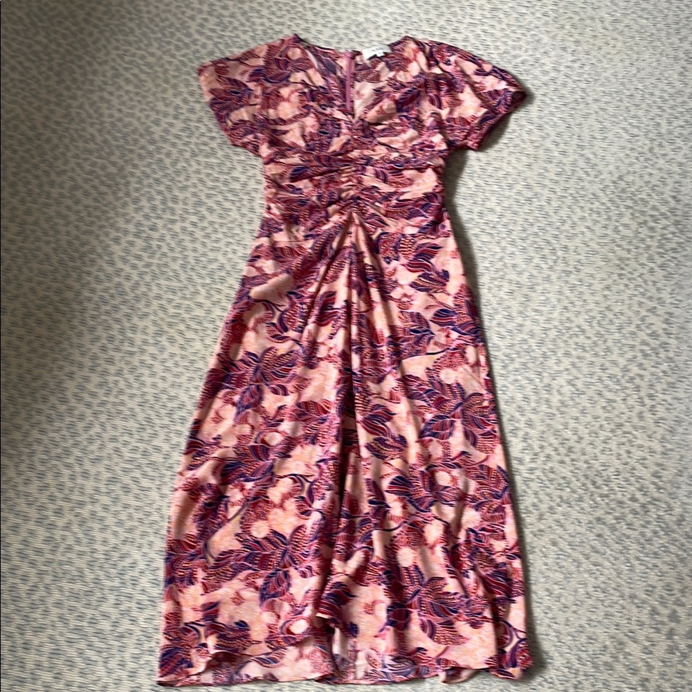 A.L.C.  Dress with short sleeves size 4. Perfect condition. resort.